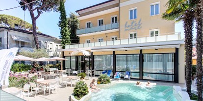 Familienhotel - Preisniveau: moderat - Zadina Pineta Cesenatico - Hotel Marè - Valentini Family Village