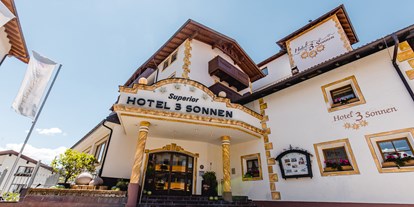 Familienhotel - Hallenbad - Tiroler Oberland - Familienhotel DreiSonnen - mitten in Serfaus - Familienhotel DreiSonnen 