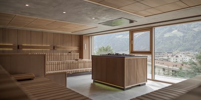 Familienhotel - Babysitterservice - Naturns bei Meran - Große Event-Panorama-Sauna (80 °C) - Feldhof DolceVita Resort