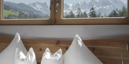 Familienhotel - Ausritte mit Pferden - Österreich - Zimmer Fürstenhof - Hotel Krallerhof