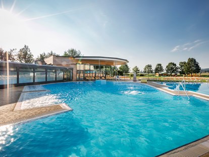 Familienhotel - Pools: Außenpool beheizt - Österreich - Thermenbereich - H2O Hotel-Therme-Resort