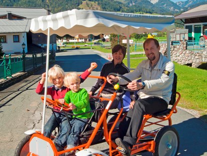 Familienhotel - Babysitterservice - Österreich - Funcart kann kostenlos ausgeliehen werden - Hotel babymio