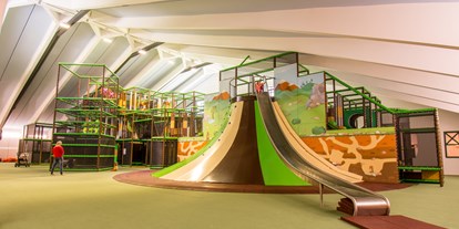 Familienhotel - Skilift - Murmi's Kinderland nur 150 Meter entfernt, Indoor-Spielhalle 1200m², Vulkan und Klettergerüst - Hotel babymio