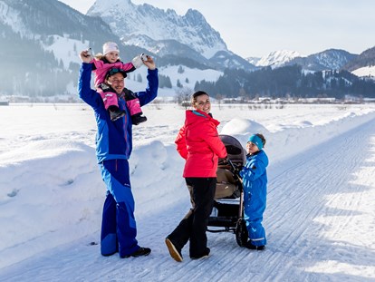 Familienhotel - Umgebungsschwerpunkt: Berg - Tirol - Spazierwege - Hotel babymio