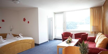 Familienhotel - Einzelzimmer mit Kinderbett - Bad Sachsa - Comfort Apartment Typ B - Panoramic Hotel - Ihr Familien-Apartmenthotel