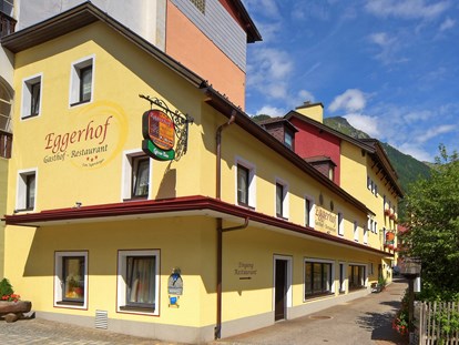 Familienhotel - Garten - Eggerhof Stammhaus - Hotel Eggerhof
