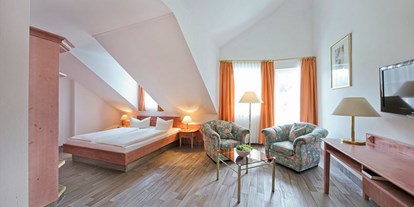 Familienhotel - Preisniveau: moderat - Warmensteinach - Zimmerbeispiel Doppelzimmer Komfort plus - Waldhotel Bächlein