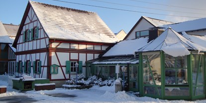 Familienhotel - Ausritte mit Pferden - Wurzbach - Außenansicht Winter (bei Schnee) - Waldhotel Bächlein