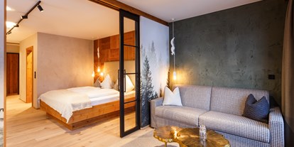 Familienhotel - Pools: Außenpool beheizt - Zell am See - Komfort Suite "Fichtenwald" - Landhotel Schermer