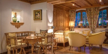 Familienhotel - Verpflegung: 3/4 Pension - Ramsau (Bad Goisern am Hallstättersee) - Lobby - Alpines Lifestyle Hotel Tannenhof