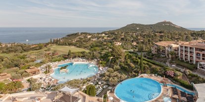 Familienhotel - Pools: Außenpool beheizt - Toulon - Pool und Hotelanlage - Pierre & Vacances Resort Cap Esterel