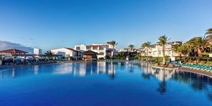 Familienhotel - Schwimmkurse im Hotel - Jandia-Pajara Fuerteventura - Pool - TUI MAGIC LIFE Fuerteventura