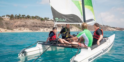 Familienhotel - Teenager-Programm - Kanarische Inseln - Traumhaftes Revier für Wassersport im ROBINSON Club Esquinzo Playa - ROBINSON Club Esquinzo Playa