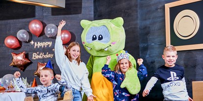 Familienhotel - Spielplatz - Österreich - Geburtstagsfeier mit Aigolino - AIGO welcome family