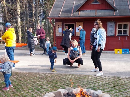 Familienhotel - Kinderbetreuung in Altersgruppen - Jede Woche Grillabend - MONDI Resort Oberstaufen