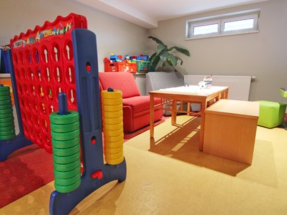 Familienhotel - Kinderbetreuung - Schladming - Indoor Spielzimmer - Sport & Familienhotel Bärenwirt