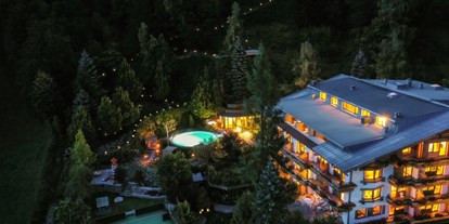 Familienhotel - Garten - Pinzgau - Theresia "by night" - Gartenhotel Theresia****S - DAS "Grüne" Familienhotel 