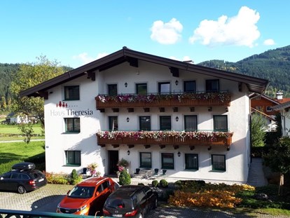 Familienhotel - Preisniveau: moderat - Ramsau (Bad Goisern am Hallstättersee) - Haus Theresia (Nebengebäude mit Appartements) - Hotel Felsenhof