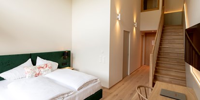 Familienhotel - Umgebungsschwerpunkt: Berg - Familiengaleriezimmer Dachstein - Hotel Felsenhof