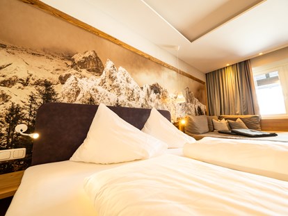 Familienhotel - Pools: Infinity Pool - St. Jakob in Haus - Zimmer mit Doppelbett - Übergossene Alm Resort