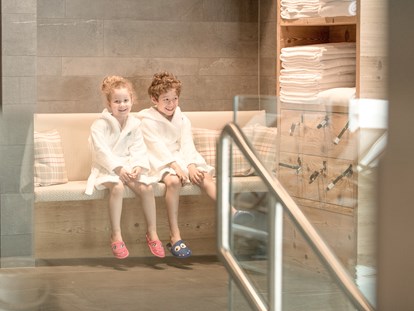 Familienhotel - Kinderbetreuung in Altersgruppen - Brand (Brand) - Schwimmbad - Gorfion Familotel Liechtenstein