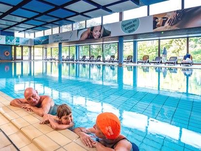 Familienhotel - Pools: Außenpool nicht beheizt - Bad Sachsa - Innen-Pool - AHORN Harz Hotel Braunlage