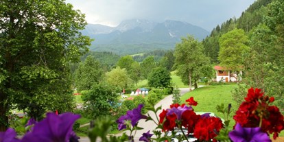 Familienhotel - Verpflegung: Halbpension - Oberösterreich - Blick auf die Gartenanlage - Ferienhotel Gut Enghagen