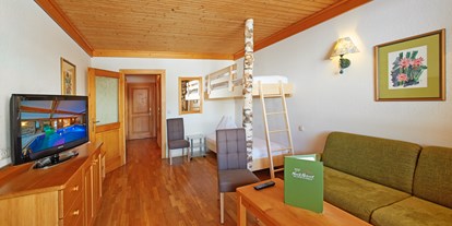 Familienhotel - Skikurs direkt beim Hotel - Keutschach - Zimmer Hotel NockResort - Hotel NockResort