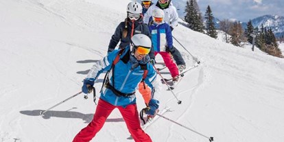 Familienhotel - Babyphone - Obertauern - Skifahren auf der Tauplitz - Aldiana Club Salzkammergut & GrimmingTherme
