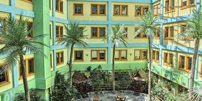 Familienhotel - Pools: Außenpool nicht beheizt - Pec pod Snezkou - WELLNESS HOTEL BABYLON - WELLNESS HOTEL BABYLON