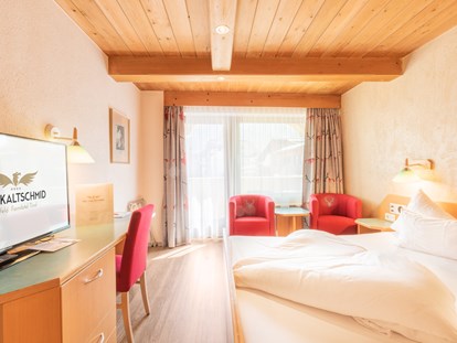 Familienhotel - Kinderbetreuung in Altersgruppen - Garmisch-Partenkirchen - Zimmer im Hotel Das Kaltschmid - Das Kaltschmid - Familotel Tirol
