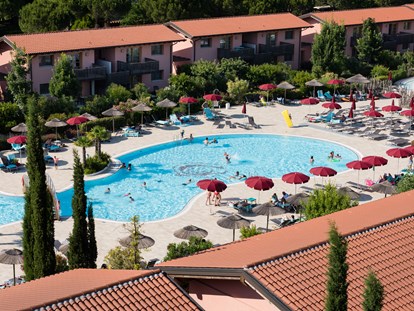Familienhotel - barrierefrei - Bibione - Venezia Italia - Green Village Resort (Lignano) - Poolanlage - Green Village Resort