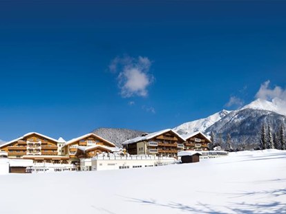 Familienhotel - Pools: Außenpool beheizt - Fulpmes - Haus Panorama Winter - Alpenpark Resort Seefeld