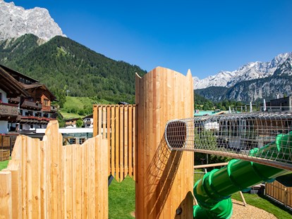 Familienhotel - Pools: Außenpool nicht beheizt - Krün - Tirolerhof Familotel Zugspitze