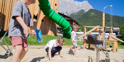 Familienhotel - Suiten mit extra Kinderzimmer - Serfaus - Tirolerhof Familotel Zugspitze