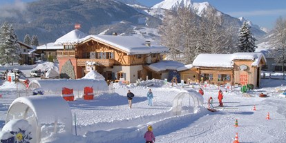 Familienhotel - Umgebungsschwerpunkt: Fluss - Tirol - unsere Confetti Alm mit der Tiroler Skischule - Tirolerhof Familotel Zugspitze