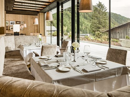 Familienhotel - Wasserrutsche - Südtirol - Speisesaal - Hotel Masl