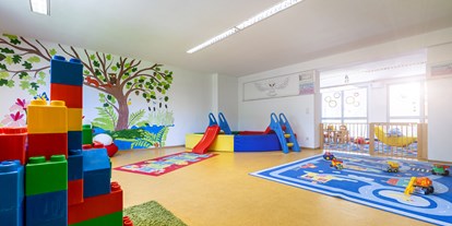 Familienhotel - Umgebungsschwerpunkt: Berg - Deutschland - Kinderspielzimmer - Hotel Am Bühl