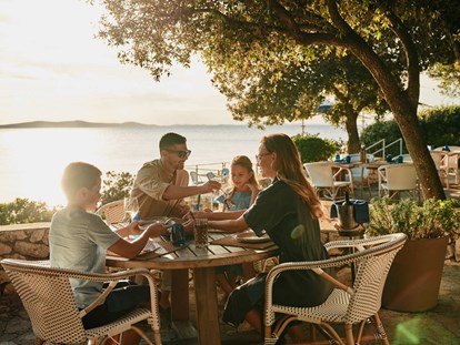 Familienhotel - Preisniveau: exklusiv - Kroatien - Falkensteiner Family Hotel Diadora, Fisch-Restaurant Bracera im Resort - Falkensteiner Family Hotel Diadora