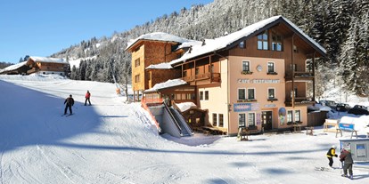 Familienhotel - Spielplatz - Obertauern - Das Hotel befindet sich direkt an der Skipiste - Familienhotel Unterreith