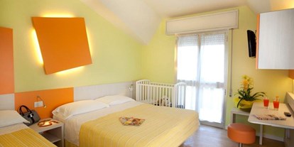 Familienhotel - Kinderbetreuung in Altersgruppen - Rimini Viserbella - Family Hotel Internazionale