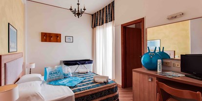 Familienhotel - Umgebungsschwerpunkt: Strand - Ravenna – Lido Adriano - Fabilia Family Hotel Milano Marittima - Familienzimmer - Hotel King