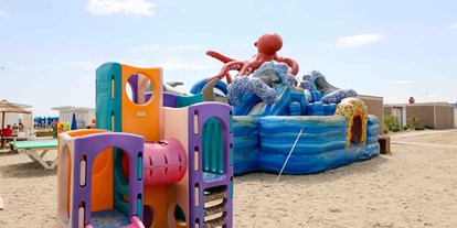 Familienhotel - Kinderbetreuung in Altersgruppen - Rimini Viserbella - Fabilia Family Hotel Milano Marittima - Beach Playground - Hotel King