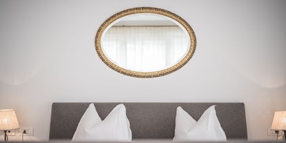Familienhotel - Preisniveau: gehoben - Rasen Antholz (BZ) - Suite mit Balkon - Dolomit Family Resort Alpenhof