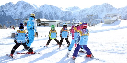 Familienhotel - Skikurs direkt beim Hotel - Trentino-Südtirol - SKI COURSE - Dolomit Family Resort Alpenhof