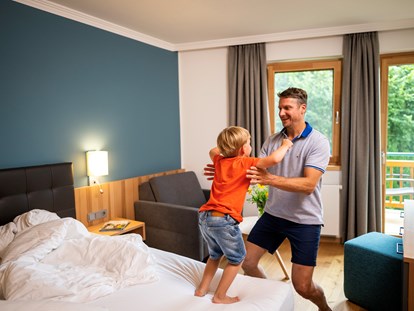 Familienhotel - Suiten mit extra Kinderzimmer - Döbriach - Familien- & Sportresort Brennseehof