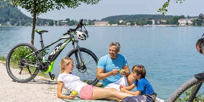 Familienhotel - Schwimmkurse im Hotel - Kärnten - Radfahren am Klopeiner See und in der Region. Ideal für Familien mit Kindern.  - Baby + Kinderhotel Sonnelino