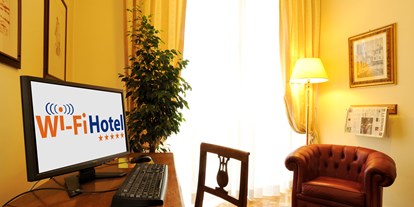 Familienhotel - Verpflegung: Frühstück - Italien - Free Internet-Point - Hotel Villa Ida