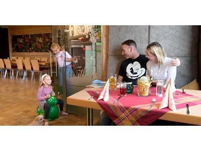 Familienhotel - Kinderbetreuung in Altersgruppen - Thüringen - Familienhotel Rhön Feeling 