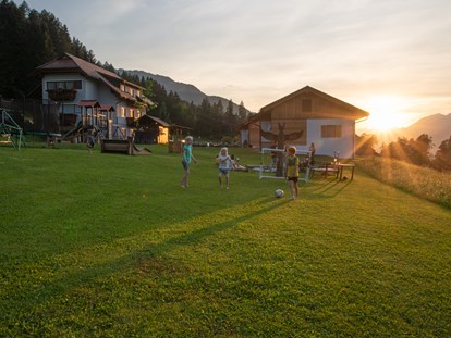 Familienhotel - bewirtschafteter Bauernhof - Faak am See - Chalets und Apartments Hauserhof